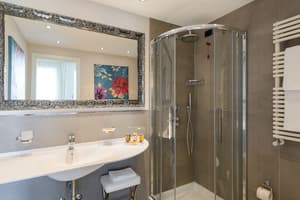 thumbnail: Bathroom shower