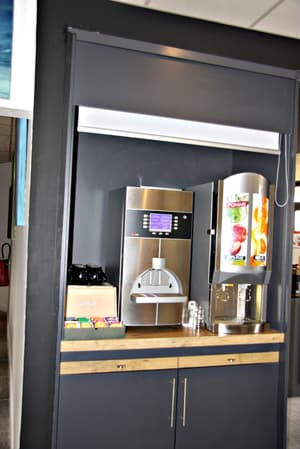 thumbnail: Breakfast area