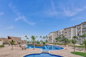 thumbnail: Outdoor pool