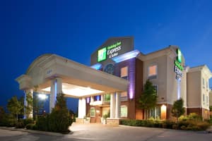 Holiday Inn Express & Suites Fort Worth-Fosil Cree