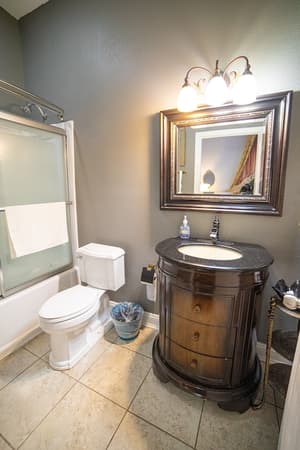 thumbnail: Bathroom