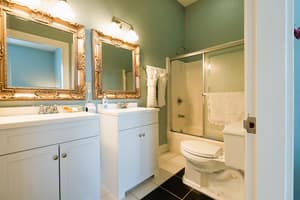 thumbnail: Bathroom