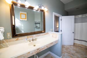thumbnail: Bathroom