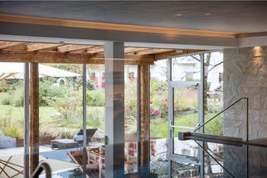 Pool,On-Site,Property Amenity,Recreation