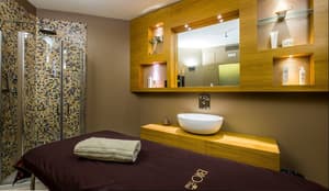 thumbnail: Treatment room