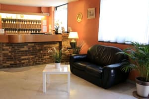 thumbnail: Interior entrance