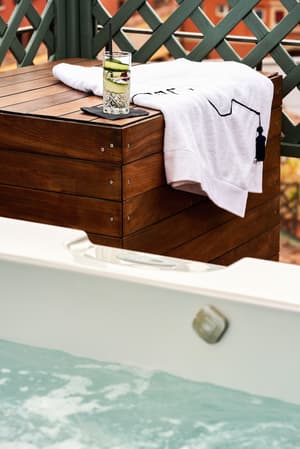 thumbnail: Outdoor spa tub