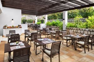 thumbnail: Restaurant