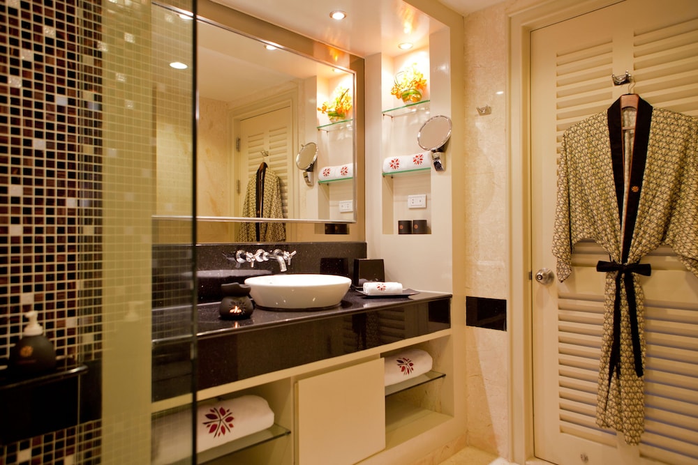 Bathroom sink