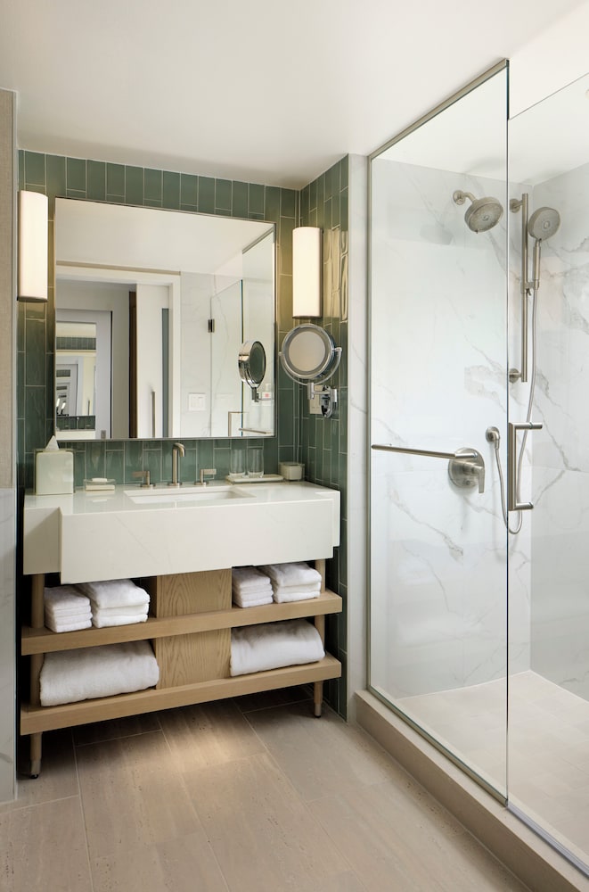 Bathroom shower
