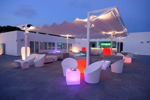 thumbnail: Outdoor banquet area