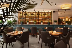 thumbnail: Bar (on property)