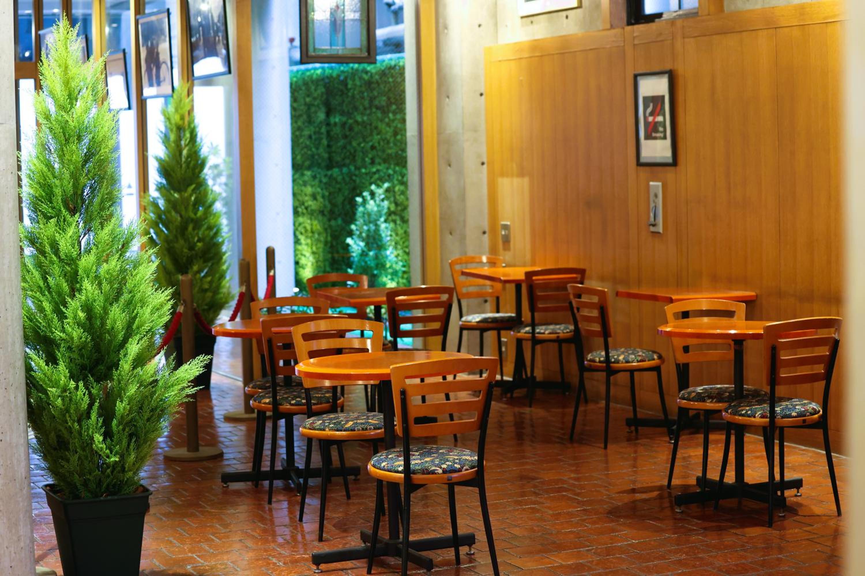 Restaurant-cafeteria