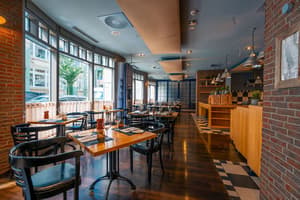 thumbnail: Restaurant