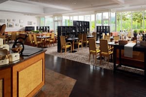 thumbnail: Restaurant