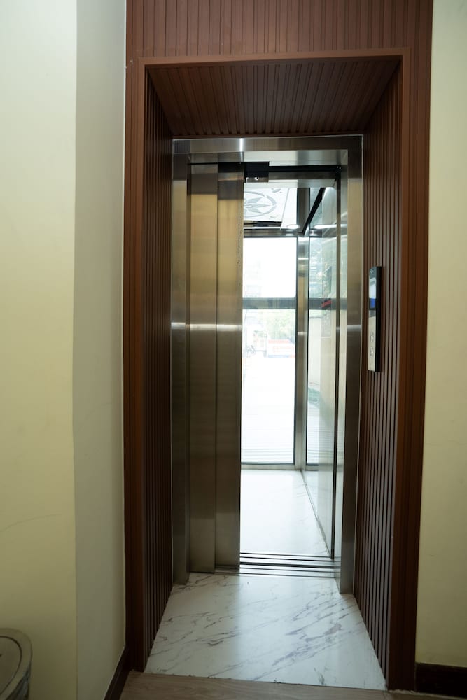 Elevator