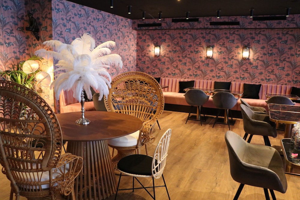 Restaurant-cafeteria