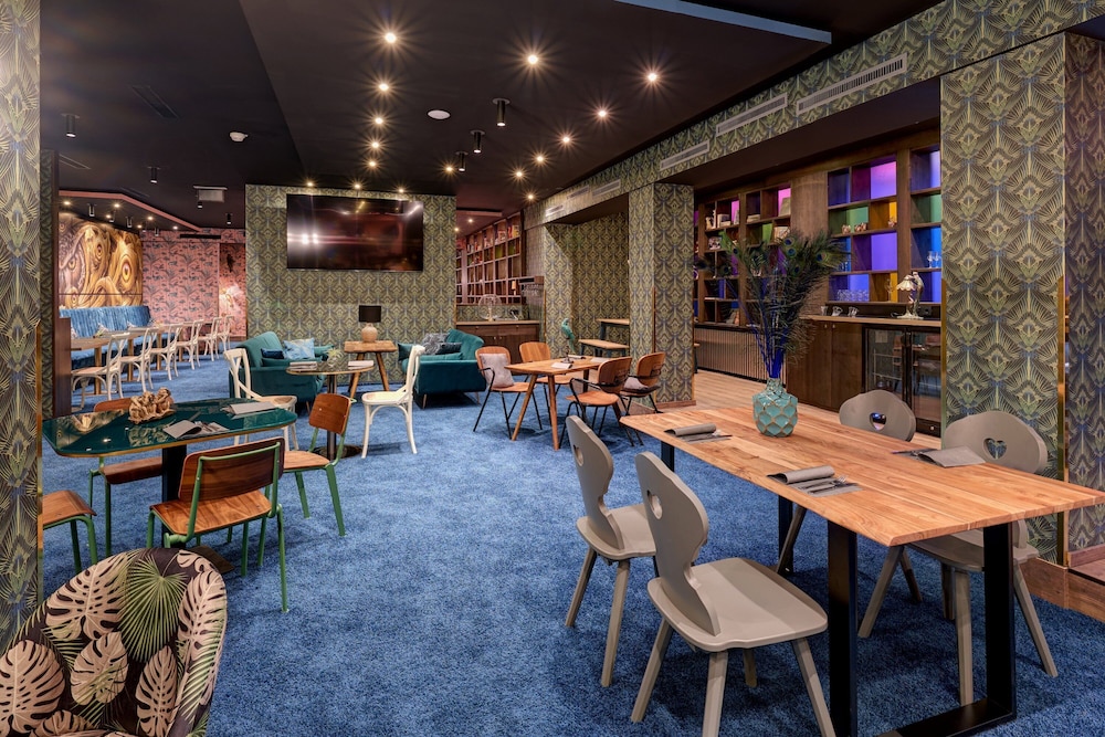 Restaurant-cafeteria