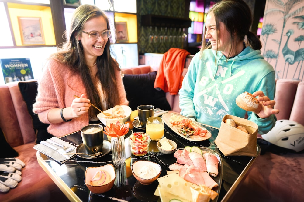 Restaurant-cafeteria