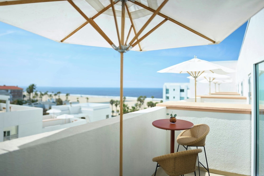 Beach/ocean view