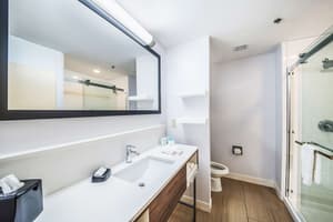 thumbnail: Bathroom shower