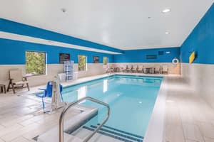 thumbnail: Pool