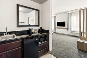 thumbnail: Minibar