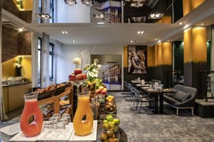 thumbnail: Breakfast area