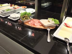 thumbnail: Buffet