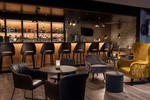 thumbnail: Restaurant
