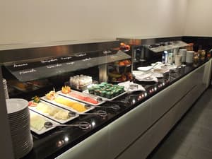 thumbnail: Breakfast area
