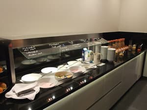 thumbnail: Breakfast area
