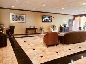 thumbnail: Lobby sitting area