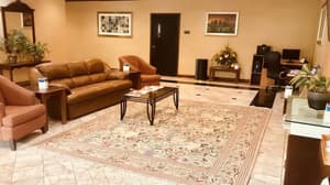 thumbnail: Lobby sitting area