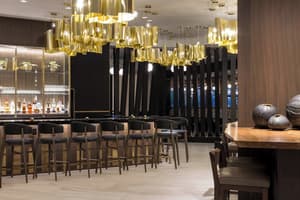 thumbnail: Bar (on property)