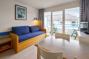 thumbnail: Living area