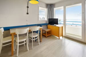 thumbnail: Living area