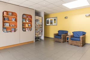thumbnail: Lobby sitting area