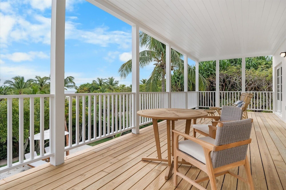 Beach/ocean view