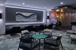 thumbnail: Lounge