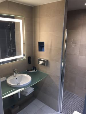 thumbnail: Bathroom
