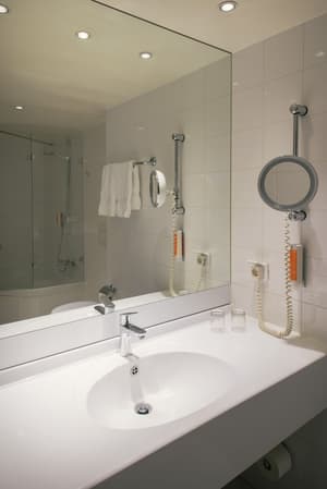 thumbnail: Bathroom