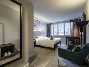 thumbnail: Room