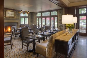 thumbnail: Family dining