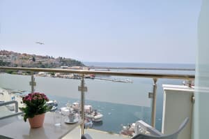 thumbnail: Balcony