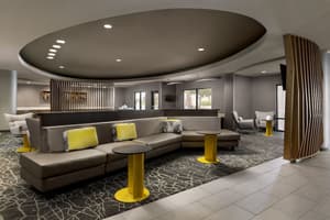 thumbnail: Lobby lounge