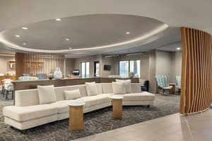thumbnail: Lobby lounge