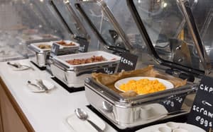 thumbnail: Breakfast area
