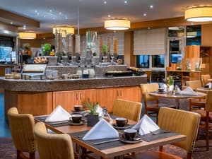thumbnail: Restaurant