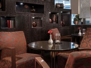 thumbnail: Bar (on property)
